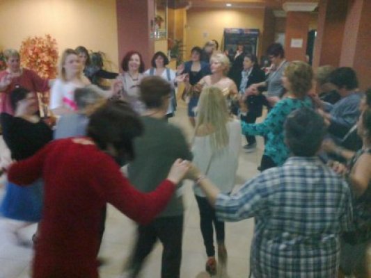 8 Martie la Eforie: distracţie cu 100 de femei